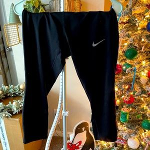 Nike dropped running legging